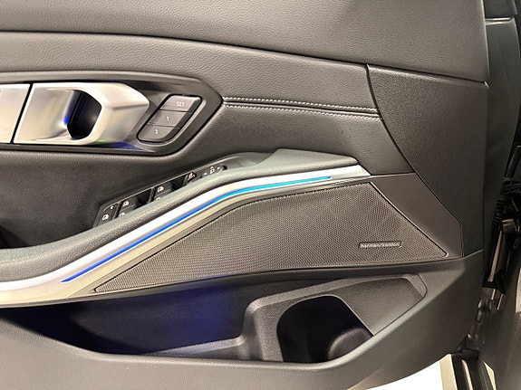 BMW M340i 9 of 21
