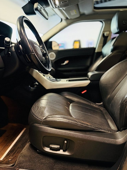 Land Rover Range Rover Evoque 14 of 25