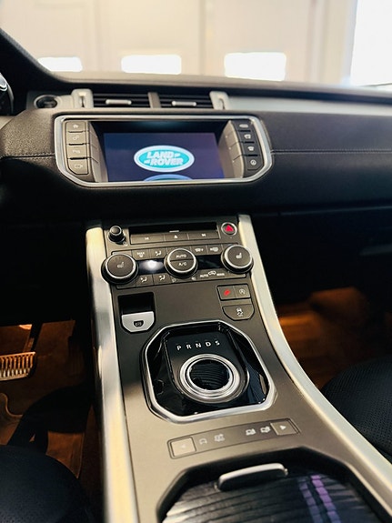 Land Rover Range Rover Evoque 20 of 25