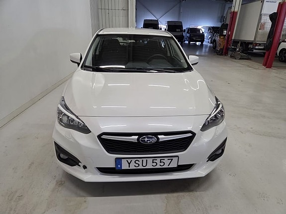 Subaru Impreza 2 of 10