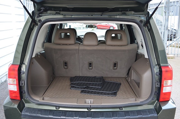 Jeep Patriot 10 of 21