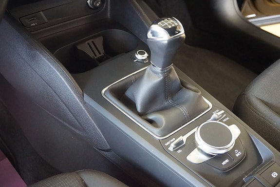 Audi Q2 12 of 13