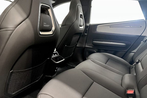 Polestar 4 8 of 9