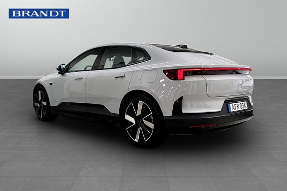 Polestar 4 2 of 9