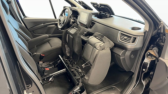Renault Trafic 23 of 26