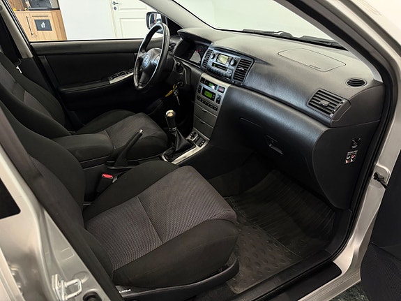 Toyota Corolla 15 of 18