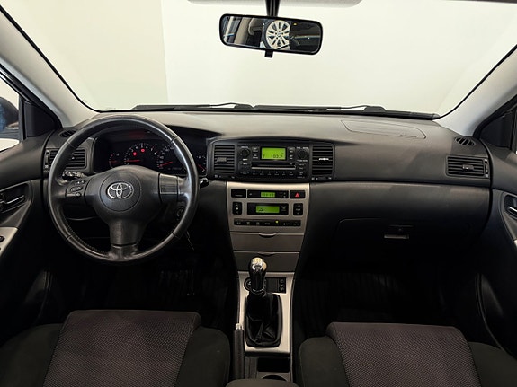 Toyota Corolla 10 of 18