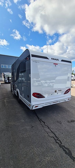 Knaus Live Ti 650 MEG Black Selection "Kampanjbil" 3 of 14