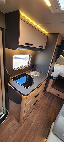 Knaus Live Ti 650 MEG Black Selection "Kampanjbil" 9 of 14