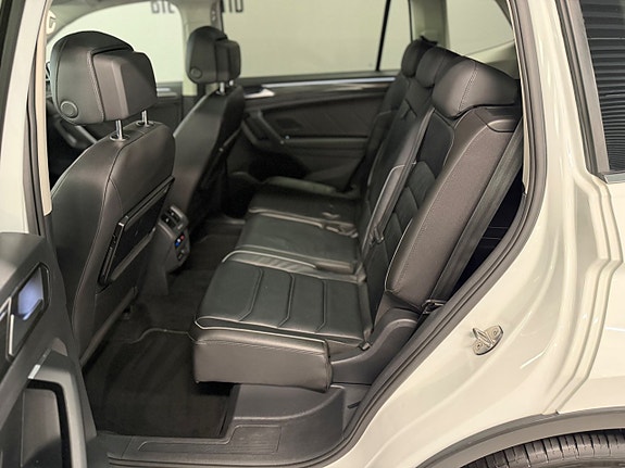 Volkswagen Tiguan Allspace 16 of 30