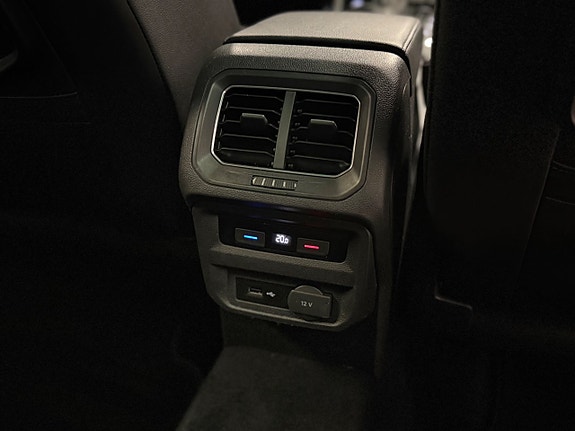 Volkswagen Tiguan Allspace 23 of 30