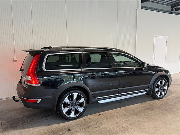 Volvo XC70 3 of 22