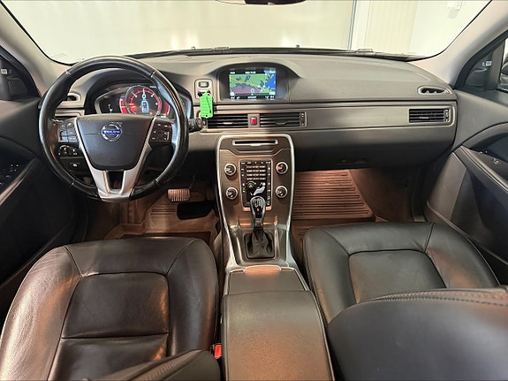 Volvo XC70 14 of 22