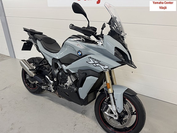 BMW S 1000 XR 2 of 10