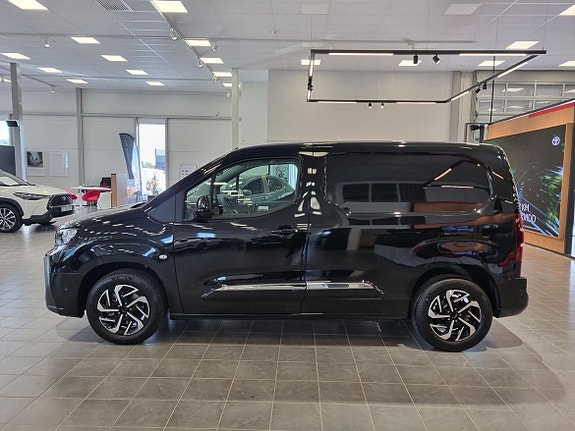 Toyota Proace City 2 of 12