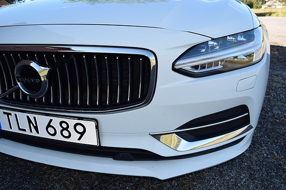 Volvo V90 13 of 16