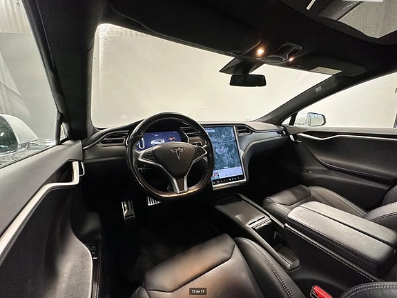 Tesla Model S 6 of 11
