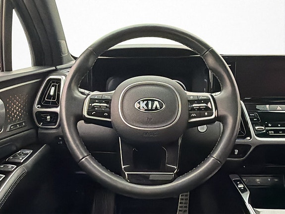 Kia Sorento 15 of 30