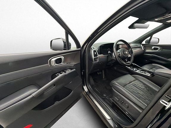 Kia Sorento 11 of 30