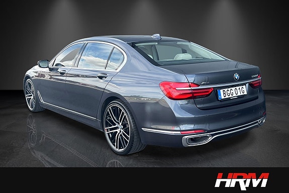 BMW 750iL 6 of 29