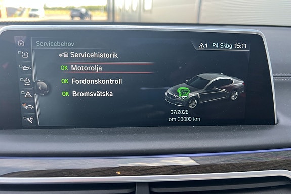 BMW 750iL 17 of 29