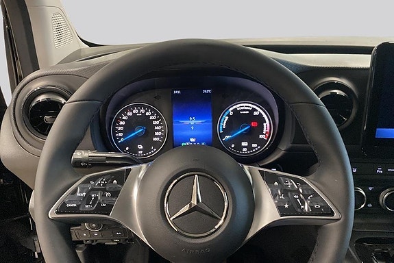 Mercedes-Benz eCitan 10 of 14