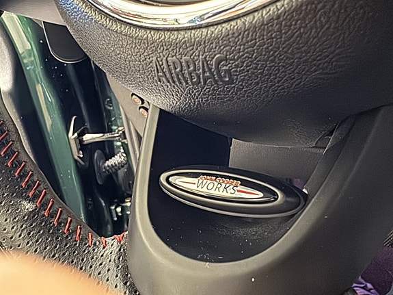 MINI Cooper S 16 of 24