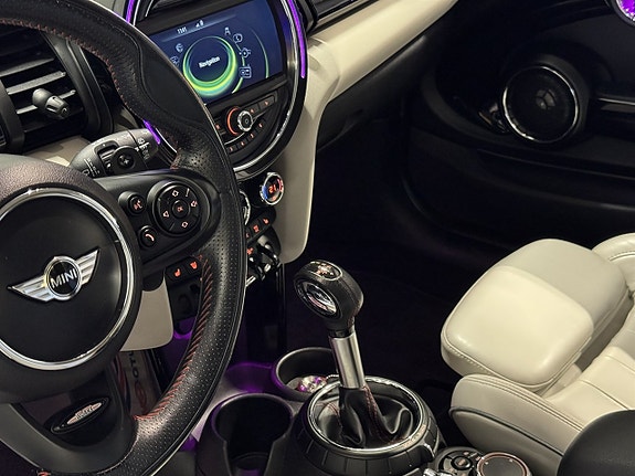 MINI Cooper S 24 of 24