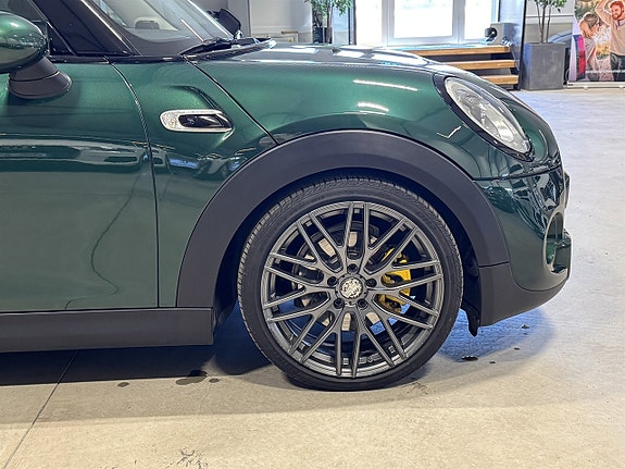 MINI Cooper S 5 of 24