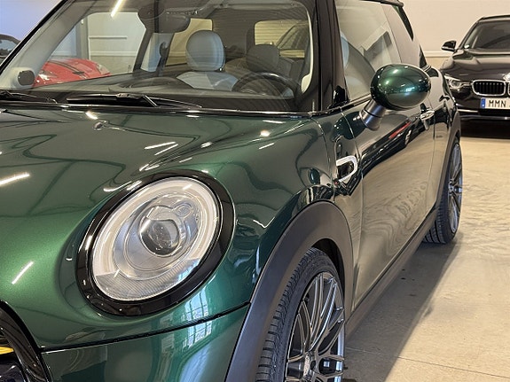 MINI Cooper S 8 of 24