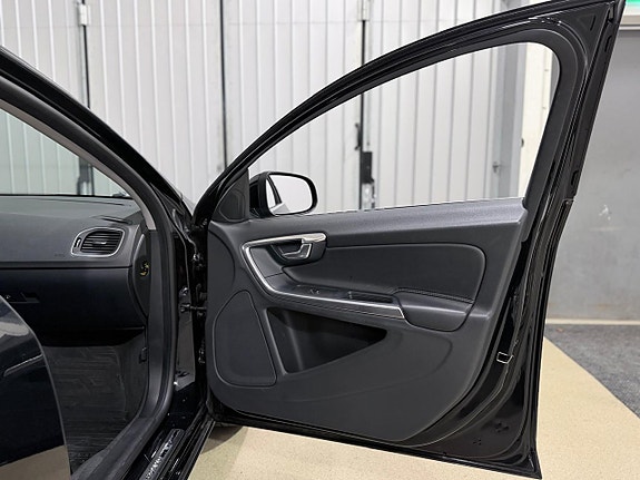 Volvo V60 21 of 23