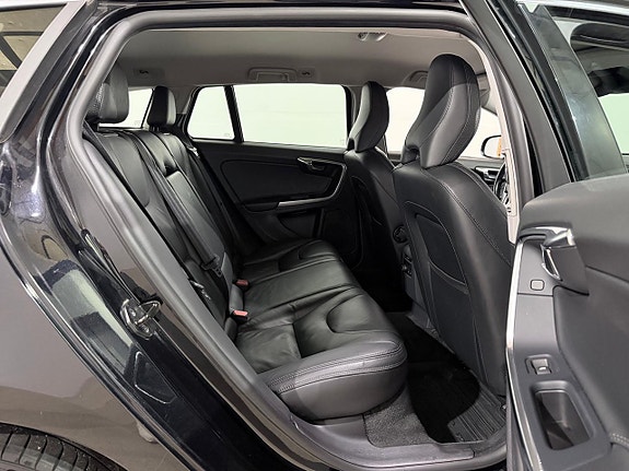 Volvo V60 20 of 23