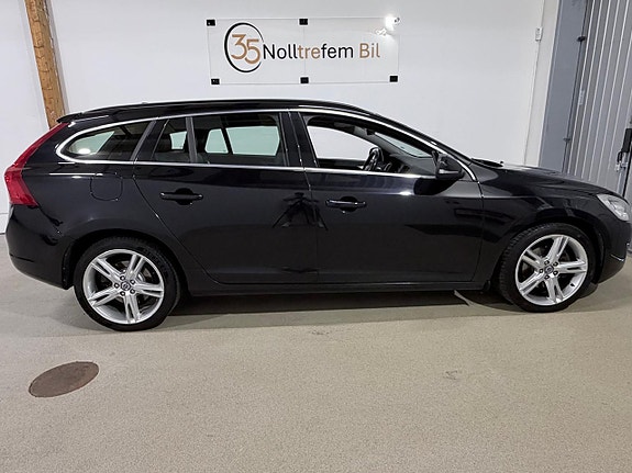 Volvo V60 6 of 23
