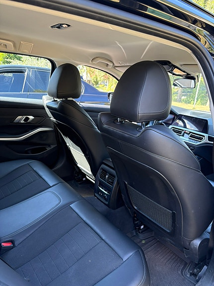 BMW 320d 6 of 8