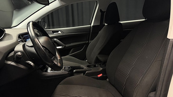 Peugeot 308 18 of 24
