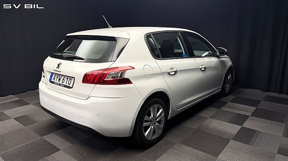 Peugeot 308 4 of 24