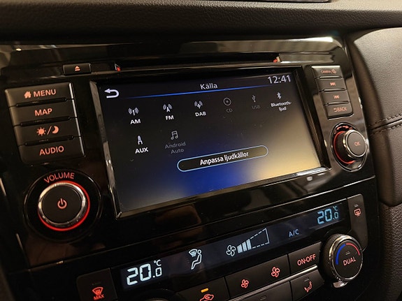 Nissan X-Trail 14 of 26
