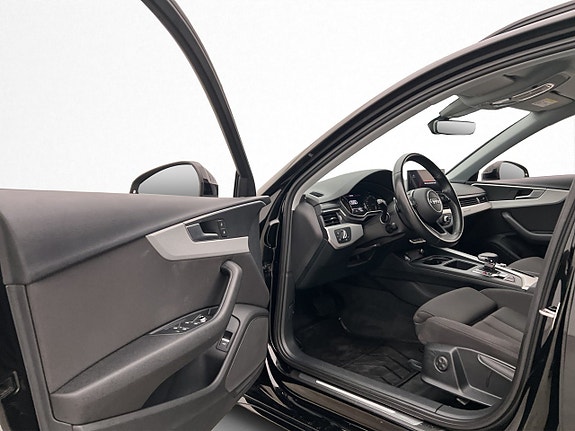 Audi A4 12 of 30