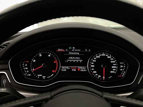 Audi A4 17 of 30