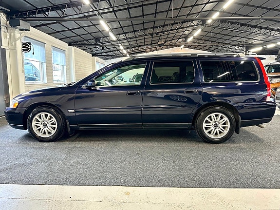 Volvo V70 5 of 12