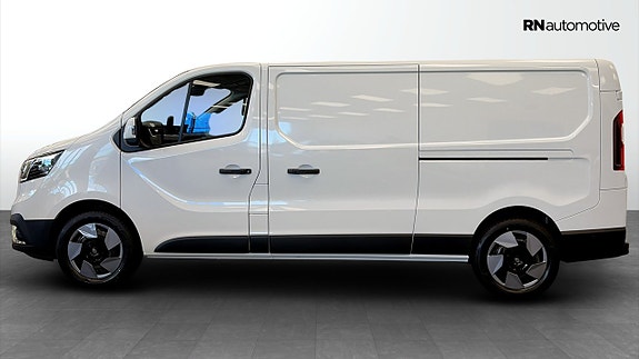 Renault Trafic 2 of 26
