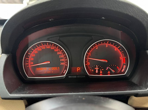 BMW X3 6 of 8