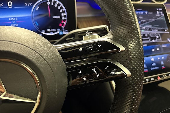 Mercedes-Benz GLC300 de 26 of 27