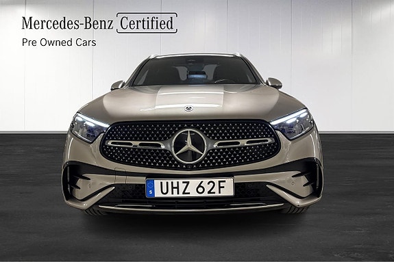 Mercedes-Benz GLC300 de 3 of 27