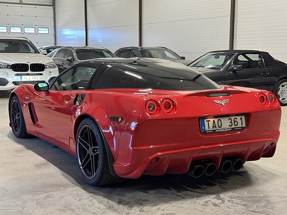 Chevrolet Corvette 4 of 10