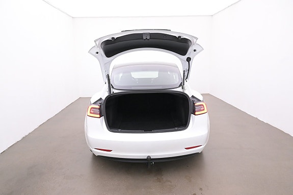 Tesla Model 3 21 of 27