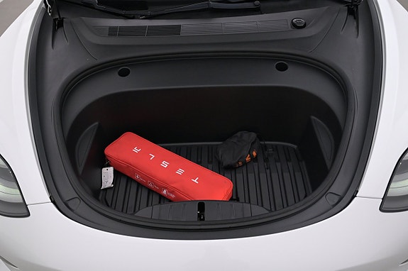 Tesla Model 3 26 of 27