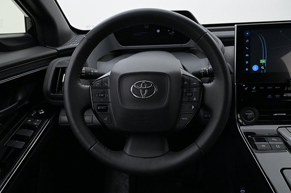 Toyota bZ4X 7 of 27