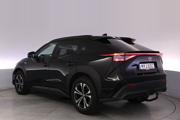Toyota bZ4X 4 of 27