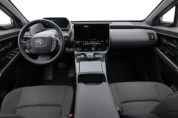 Toyota bZ4X 6 of 27